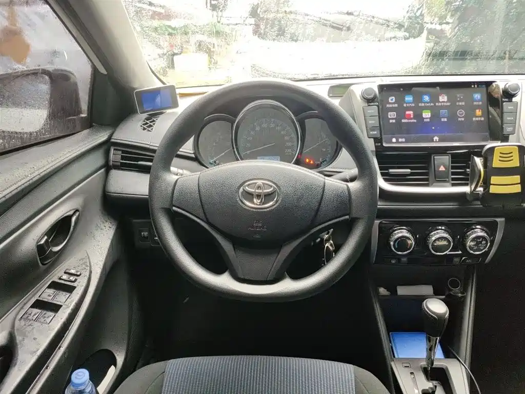 Toyota YARiS L Zhi Xiang 2017 1.5E CVT Charming Edition фото 3