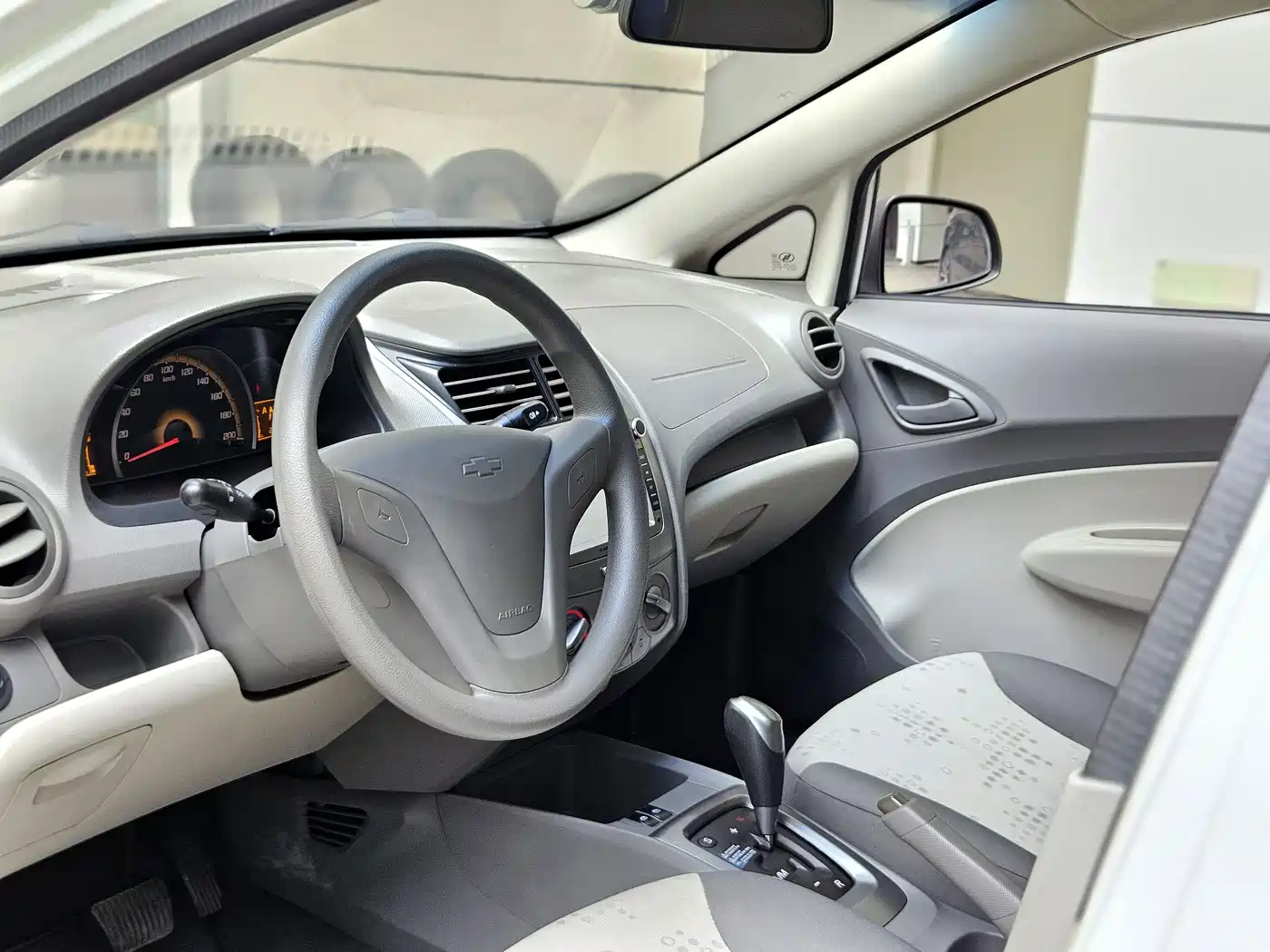 Chevrolet Sail 2013 Sedan 1.2L AMT Ideal Edition фото 13