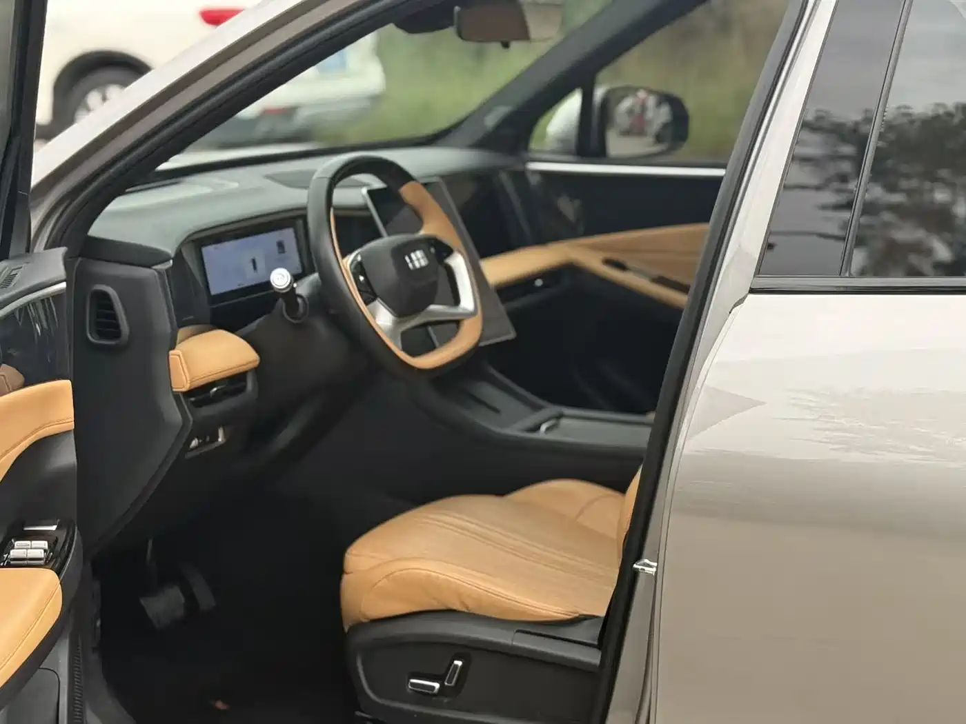 Geely Galaxy Galaxy L7 2024 1.5T 115km PLUS Soaring Dragon Edition фото 6