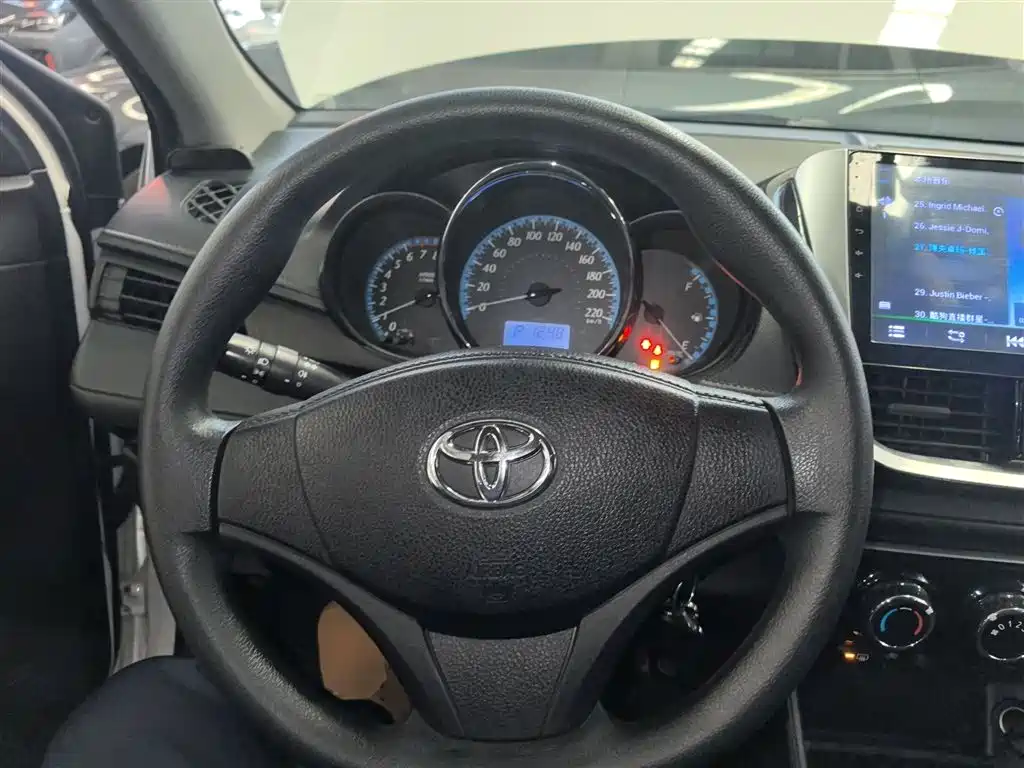 Toyota YARiS L Zhi Xuan 2016 Facelift 1.5E CVT Charming Edition фото 11