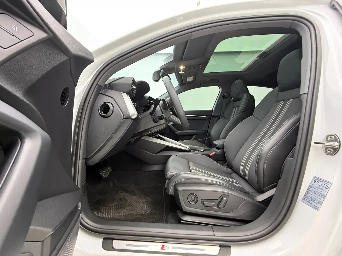 Audi A3 2023 A3L Limousine 35 TFSI Fashion Sport фото 18