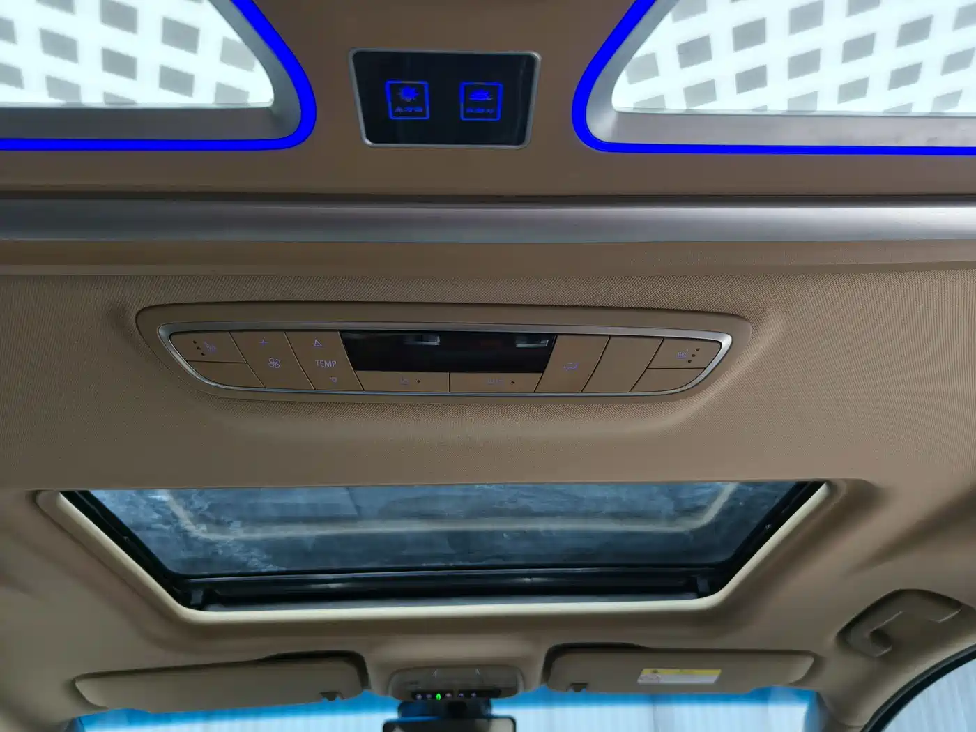 Buick GL8 2021 ES Landlord 653T Premium фото 21