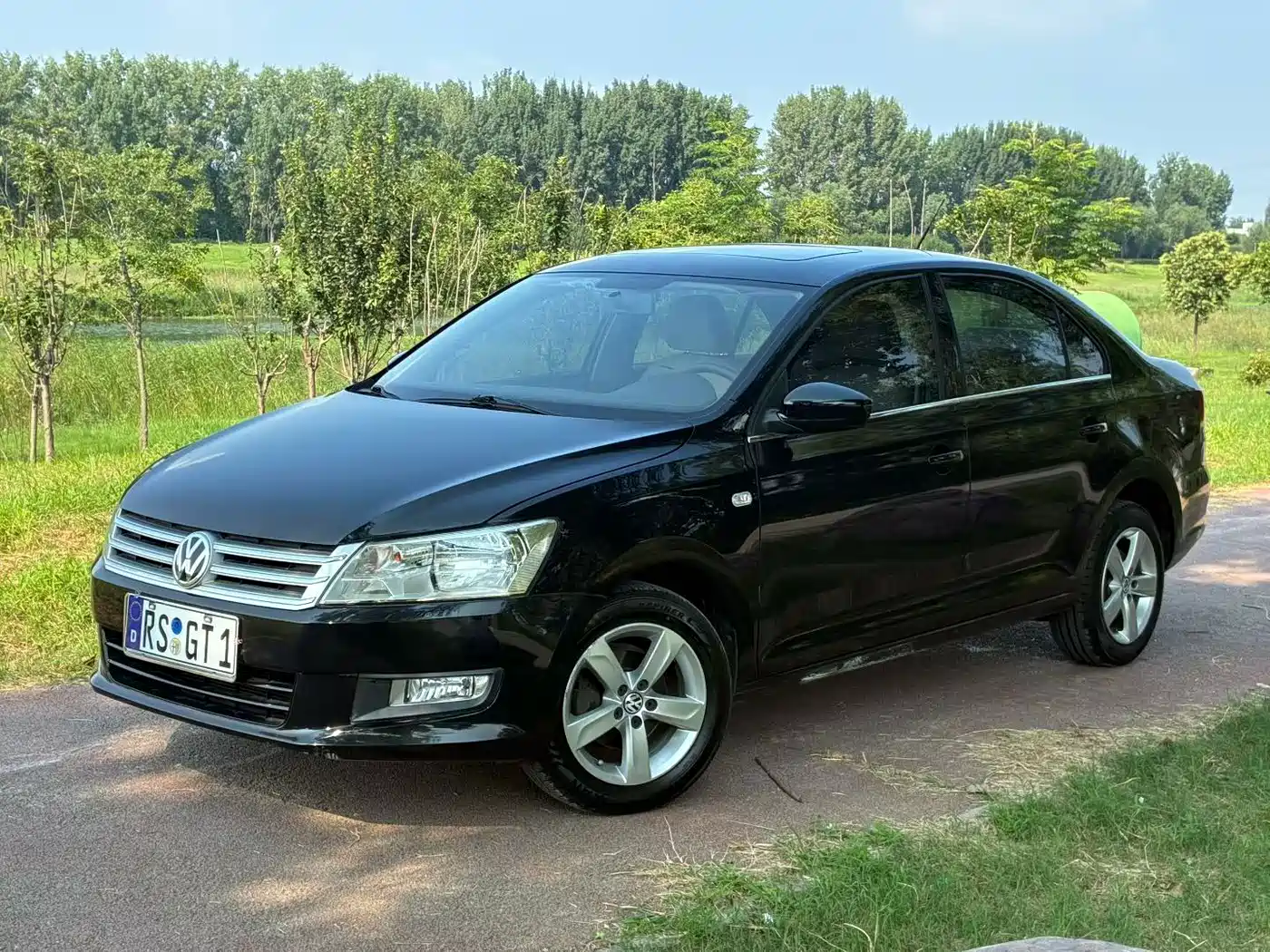 Volkswagen Santana 2013 2013 Model 1.6L Automatic Luxury Edition