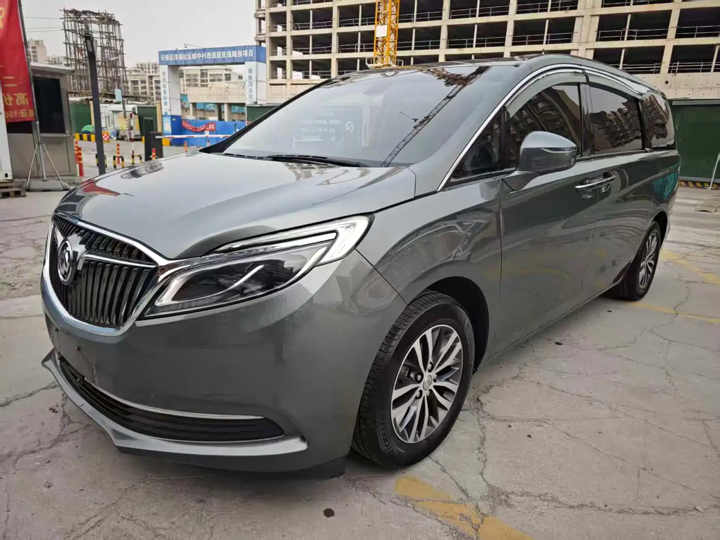 Buick GL8 2017 ES 28T Luxury China V