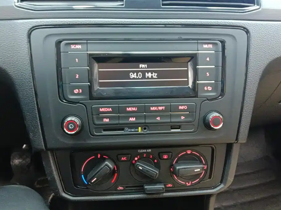 Volkswagen Santana 2021 1.5L Manual Trend Edition фото 13