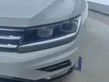 Photo 5 - Volkswagen Tiguan L