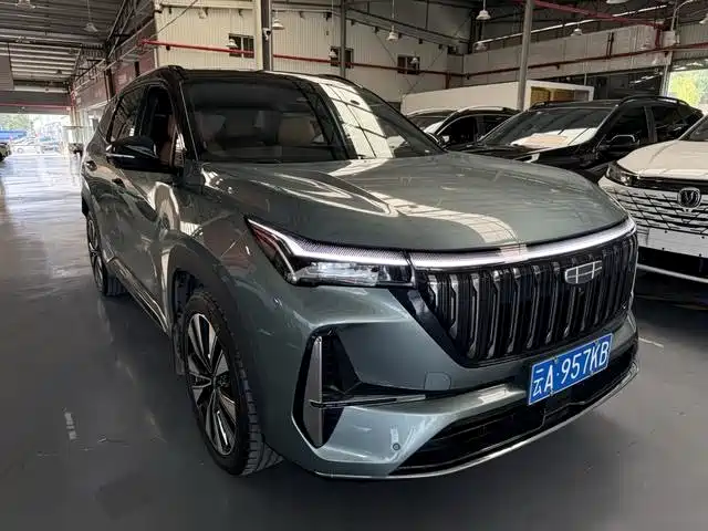 Фото 3 - Geely Boyue L