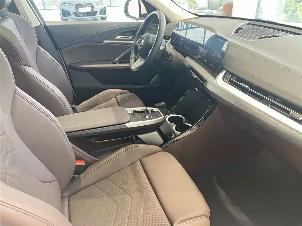 BMW X2 (Import) 2025 sDrive25i M Sport Package фото 9