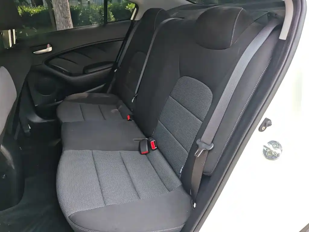 Kia K3 2017 1.6L Automatic 15th Anniversary Special GLS фото 17
