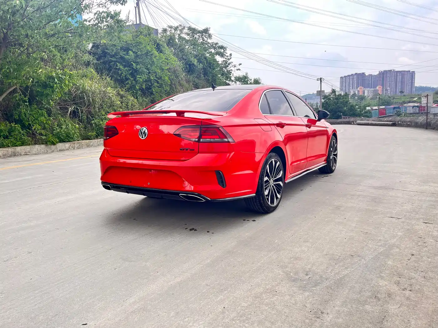 Volkswagen Lamando 2017 2.0T GTS фото 9