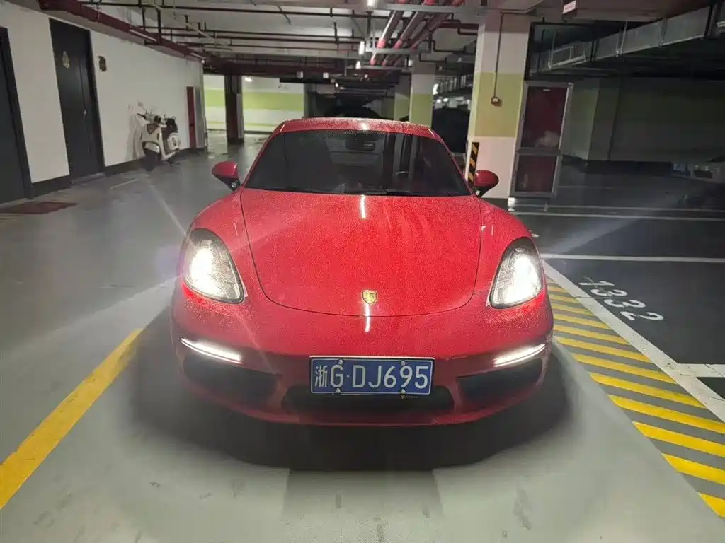 Porsche 718 2020 Cayman 2.0T