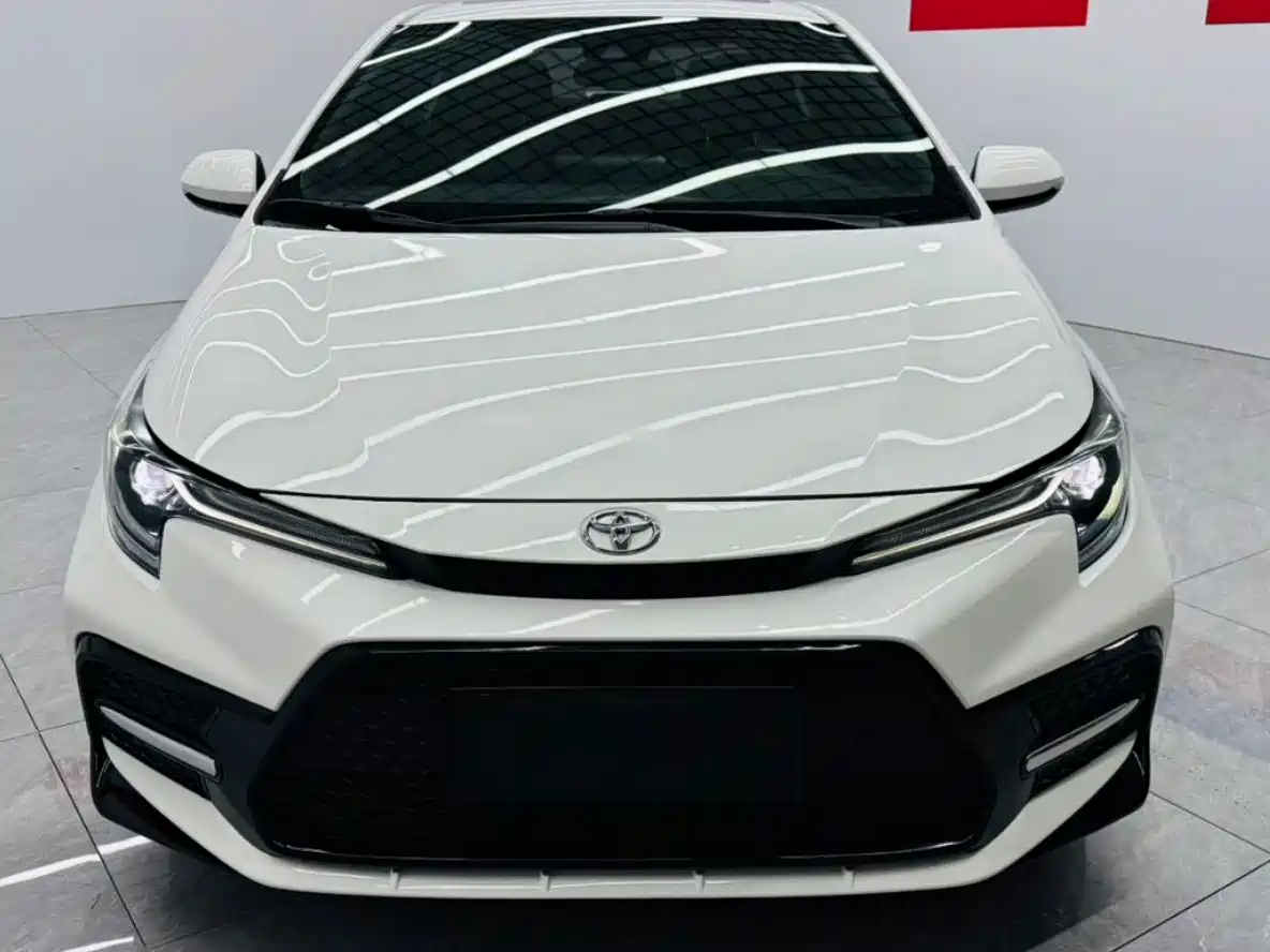Toyota Levin 2022 185T CVT Sport Edition фото 2