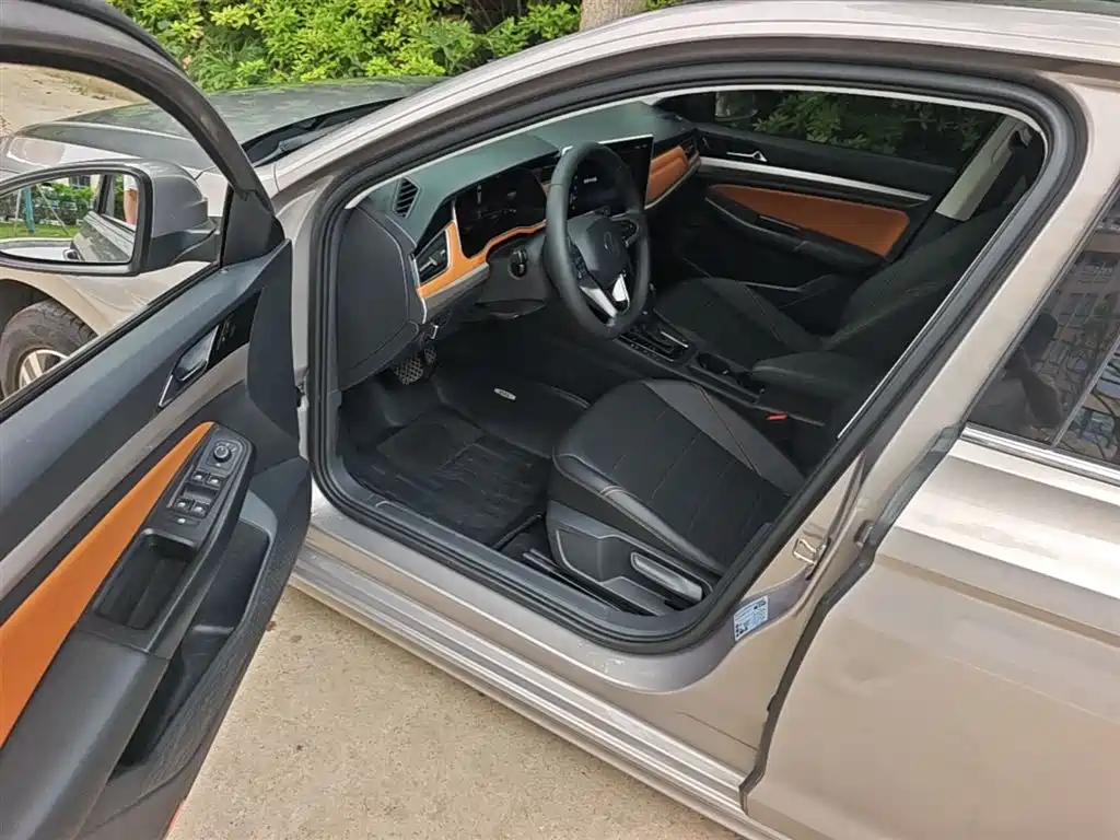 Volkswagen Bora 2023 200TSI DSG Smart Edition фото 16