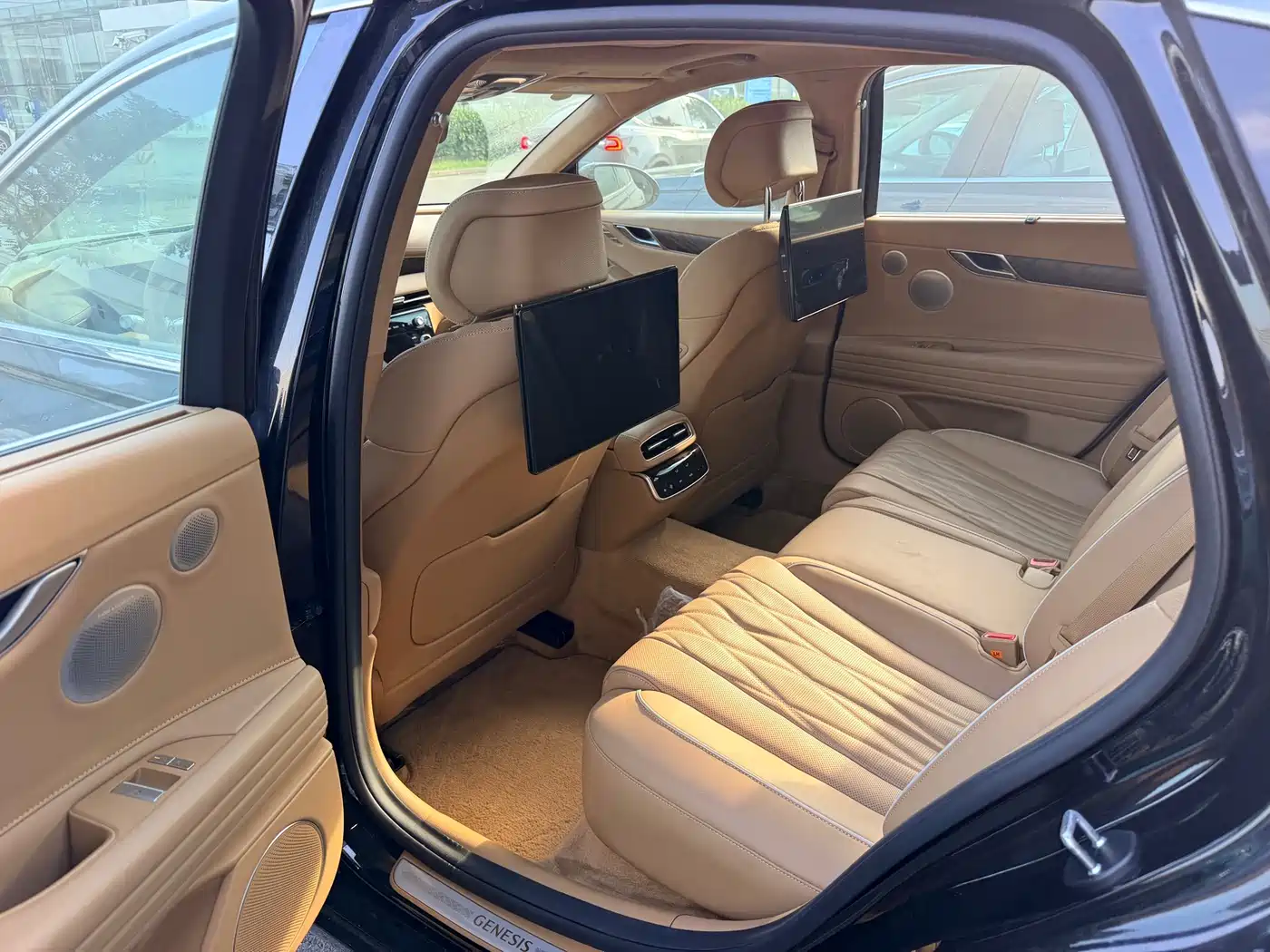 Genesis G80 2025 2024 2.5T 4WD Flagship Edition