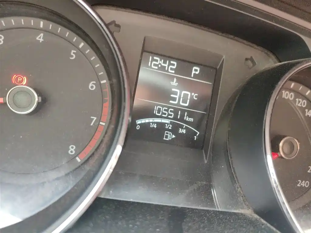 Volkswagen Bora 2018 1.5L Automatic Fashion фото 5