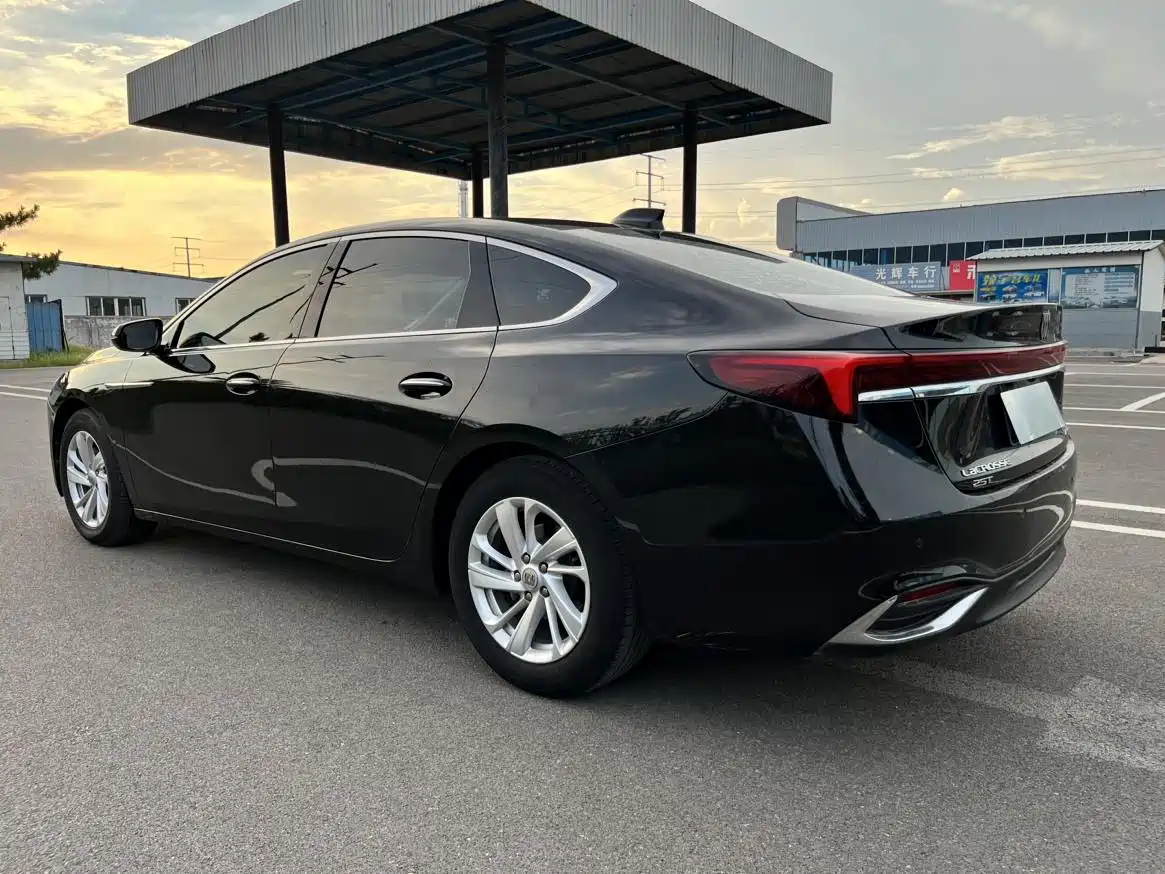 Фото 6 - Buick LaCrosse