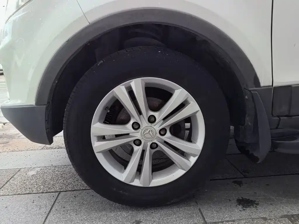 BAIC Huansu S3 2018 2017 1.5L Manual Luxury