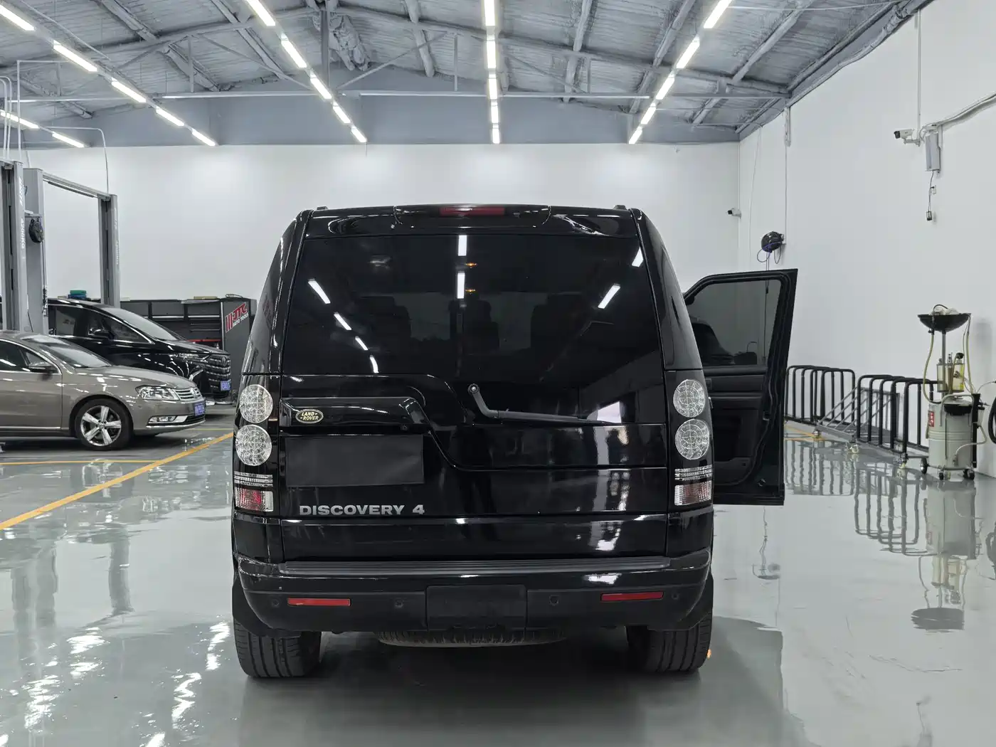 Land Rover Discovery 2010 2010 4.0 V6 HSE Petrol