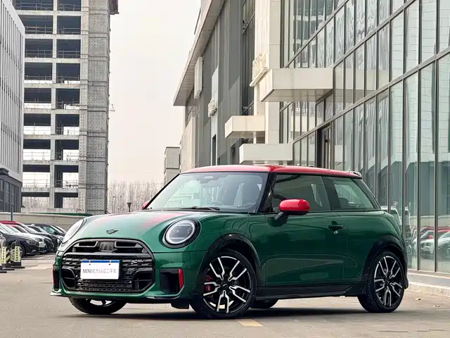 MINI JCW