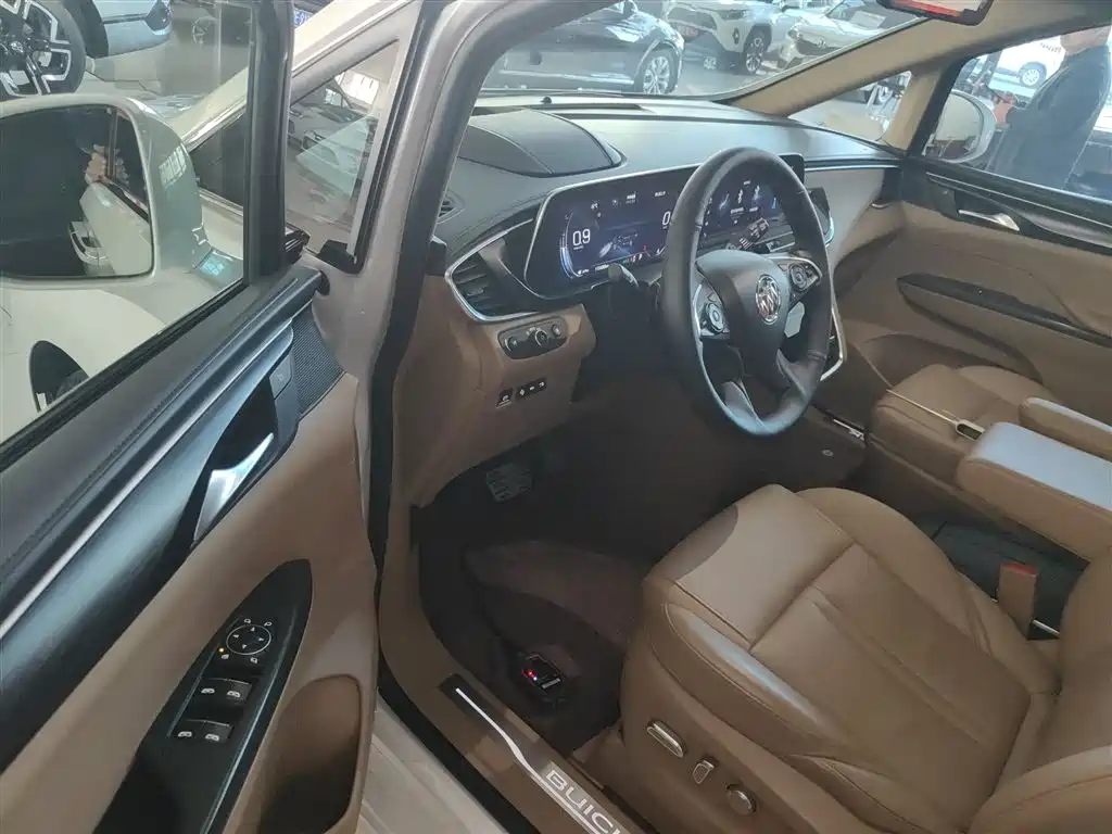 Buick GL8 2021 ES Landlord 653T Smart Flagship фото 16