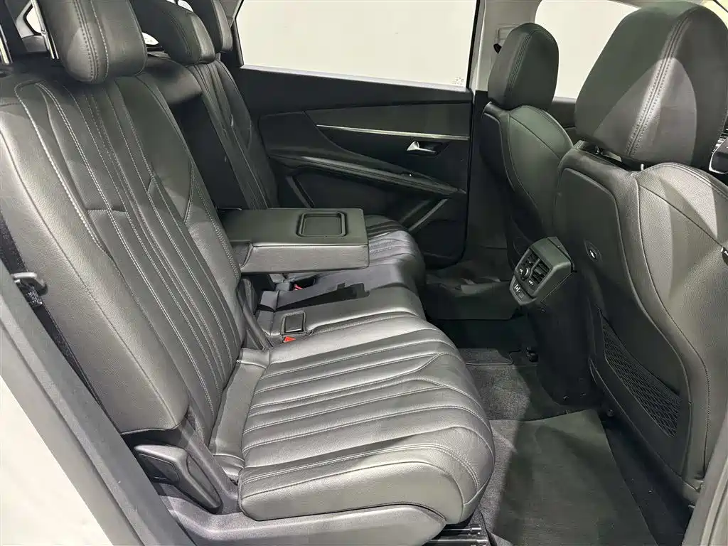 Peugeot 5008 2018 2017 380THP 7-seat Luxury Edition