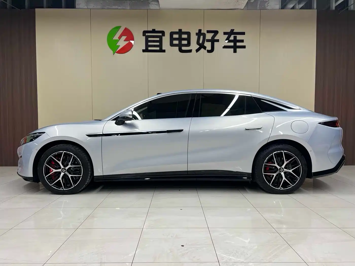 BYD Han L 2025 EV AWD LiDAR Flagship фото 4