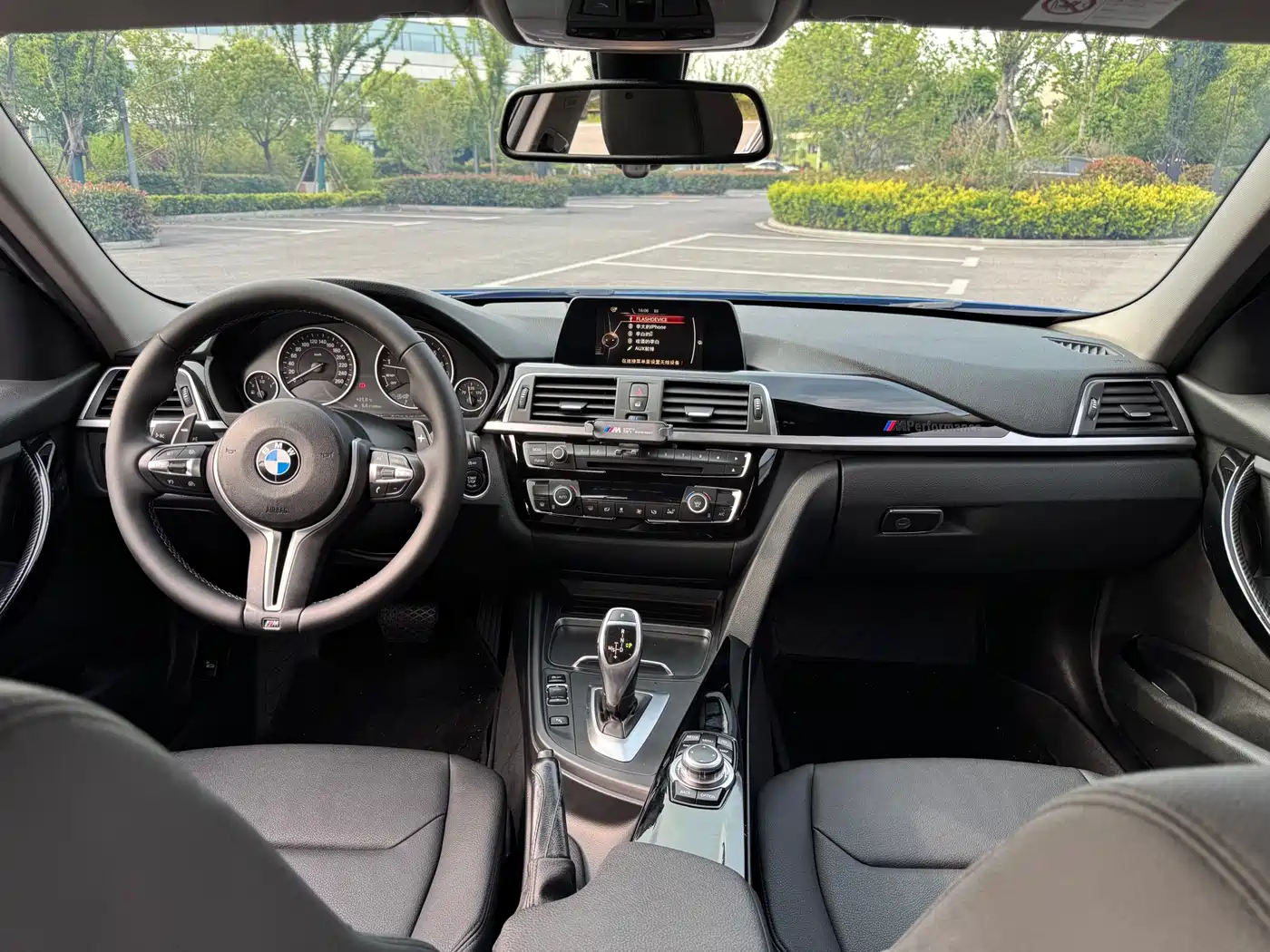 BMW 3 Series 2017 320Li M Sport фото 6
