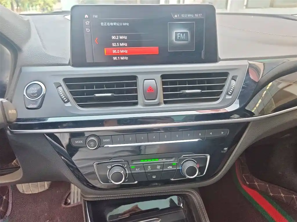 BMW 1 Series 2019 120i Leading M Sport Package фото 13