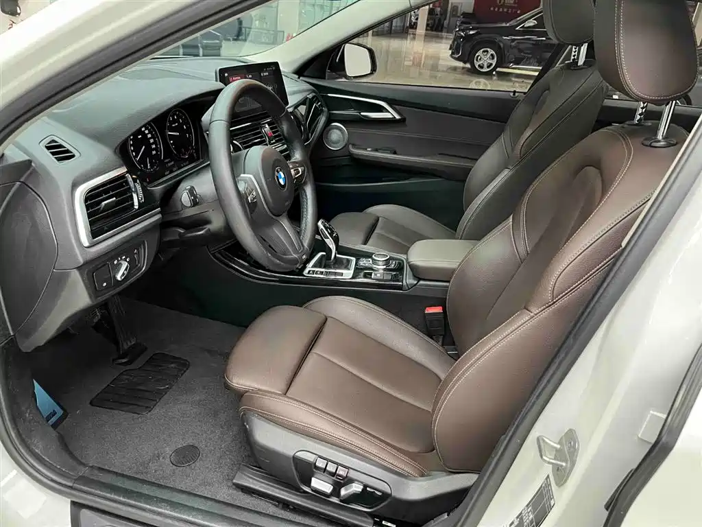 BMW 1 Series 2021 Facelift 120i M Sport Shadow Edition фото 12