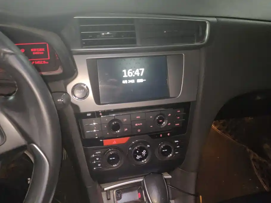 Фото 13 - DS 5LS