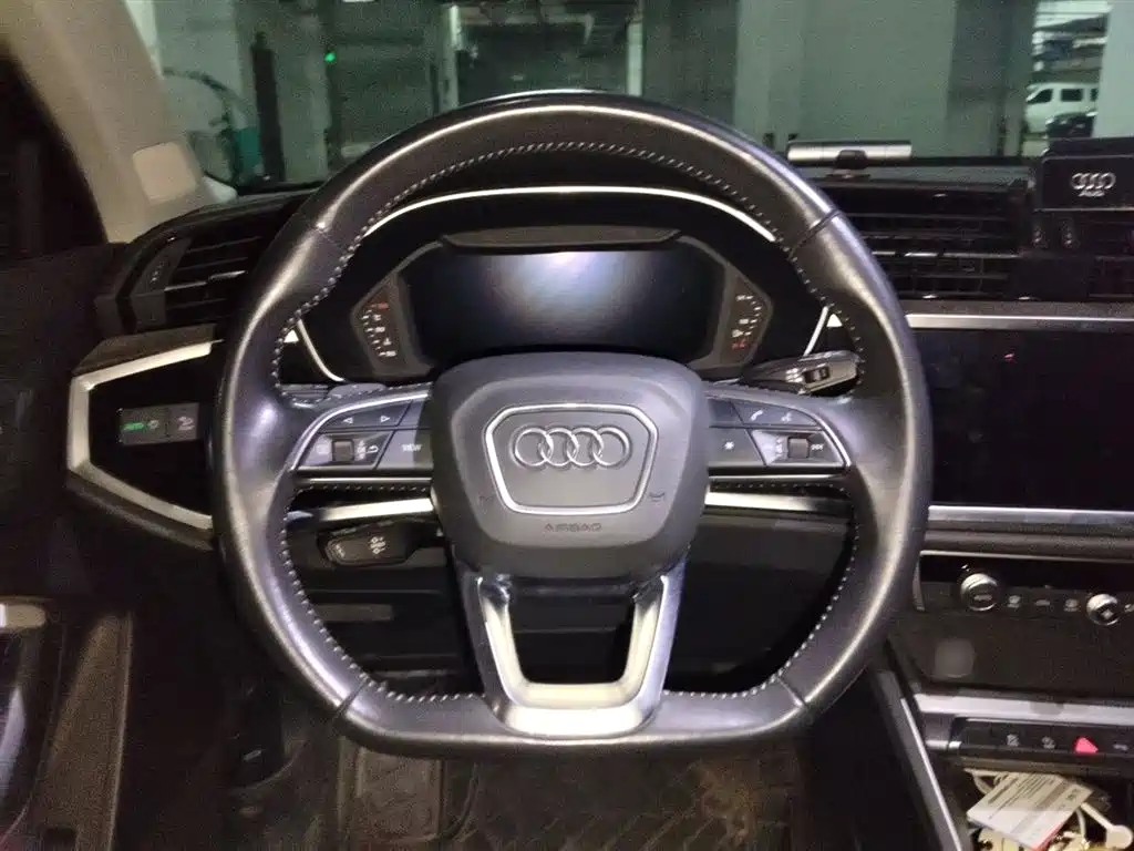 Audi Q3 2022 35 TFSI Fashion Dynamic фото 3