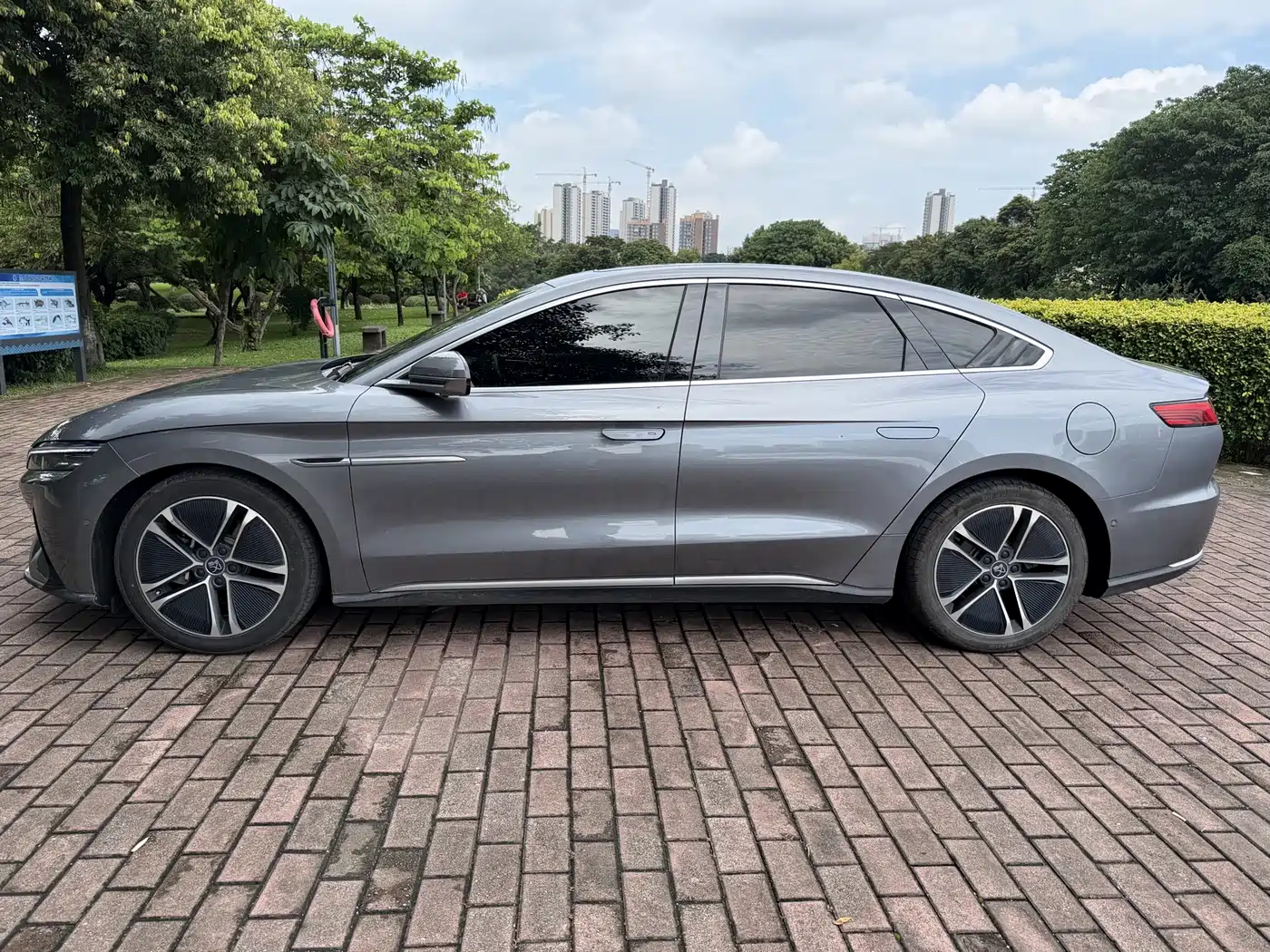 BYD Han 2020 EV Extended Range Premium фото 4