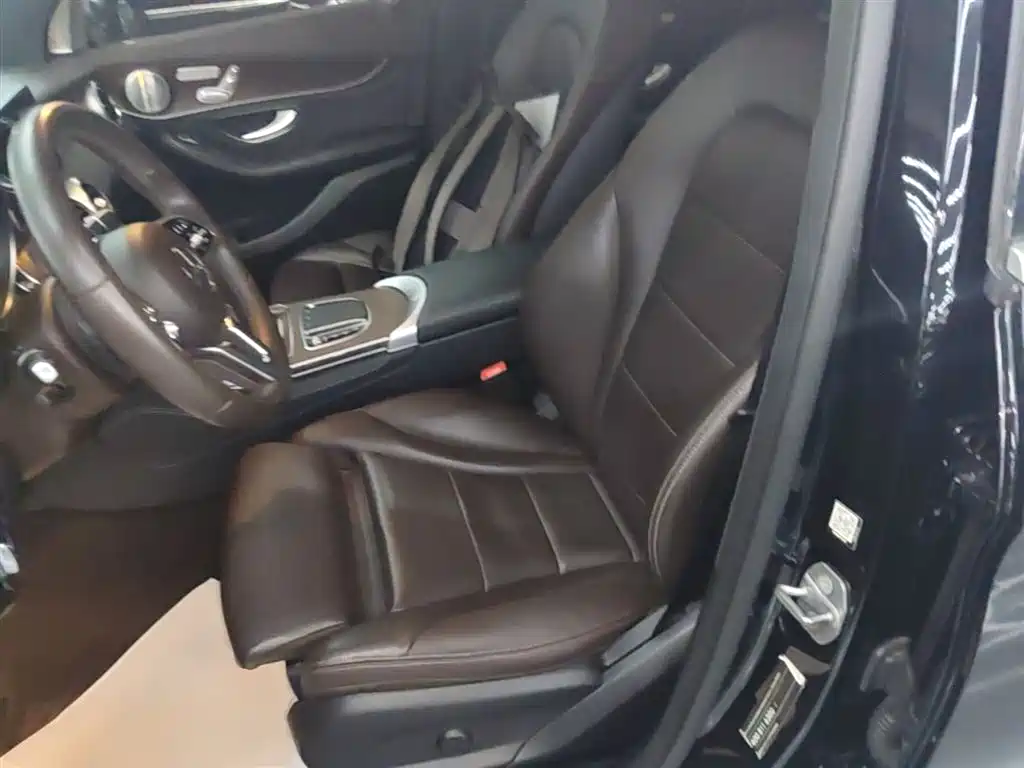Mercedes-Benz GLC 2020 Facelift GLC 300 L 4MATIC Dynamic фото 15