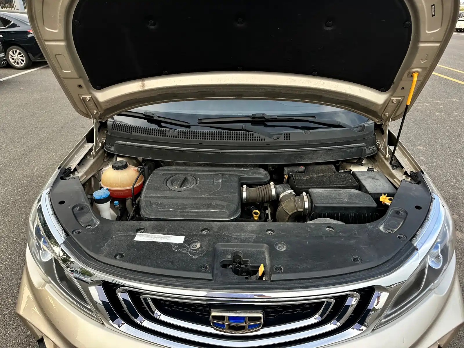 Фото 21 - Geely Vision X3