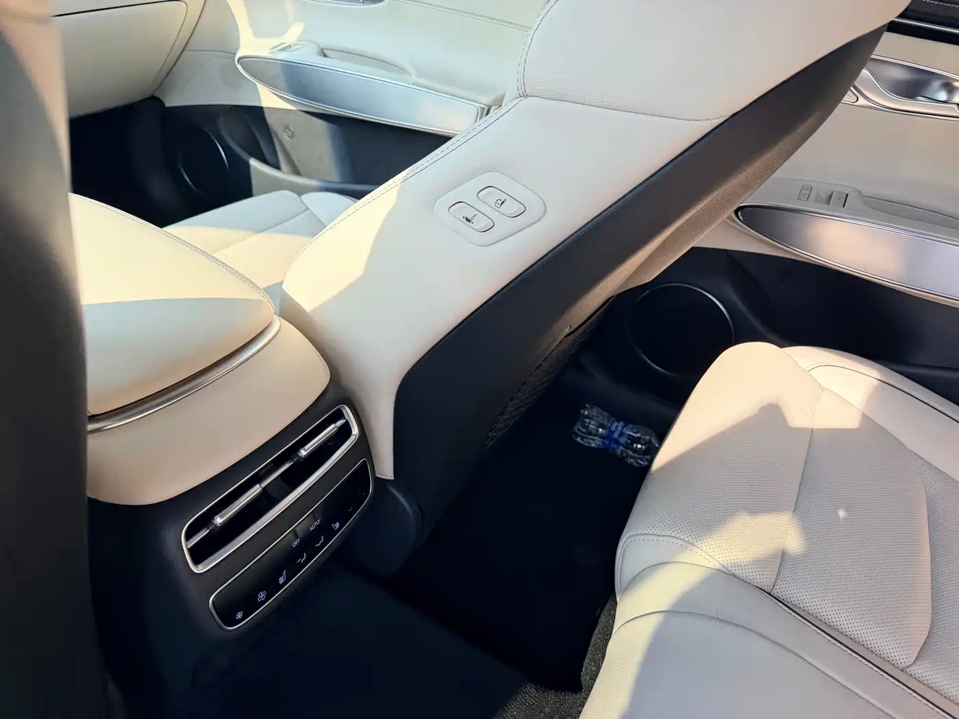 Genesis GV70 2025 2025 2.5T 4WD Flagship Edition