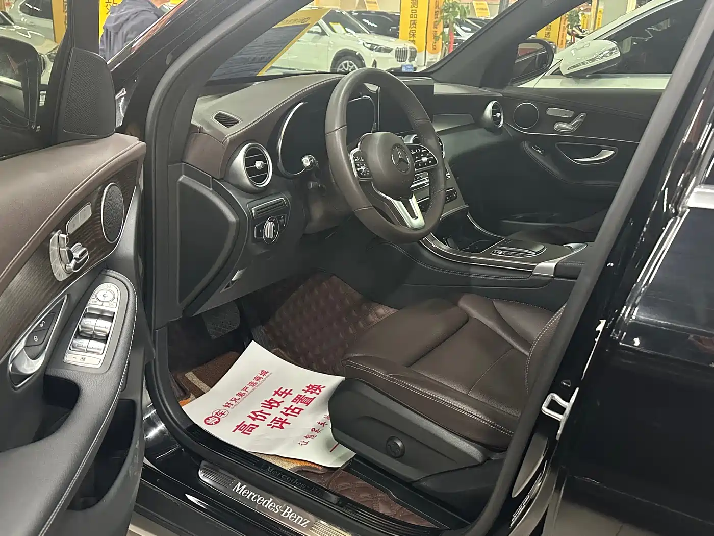 Mercedes-Benz GLC 2021 GLC 260 L 4MATIC Luxury фото 3