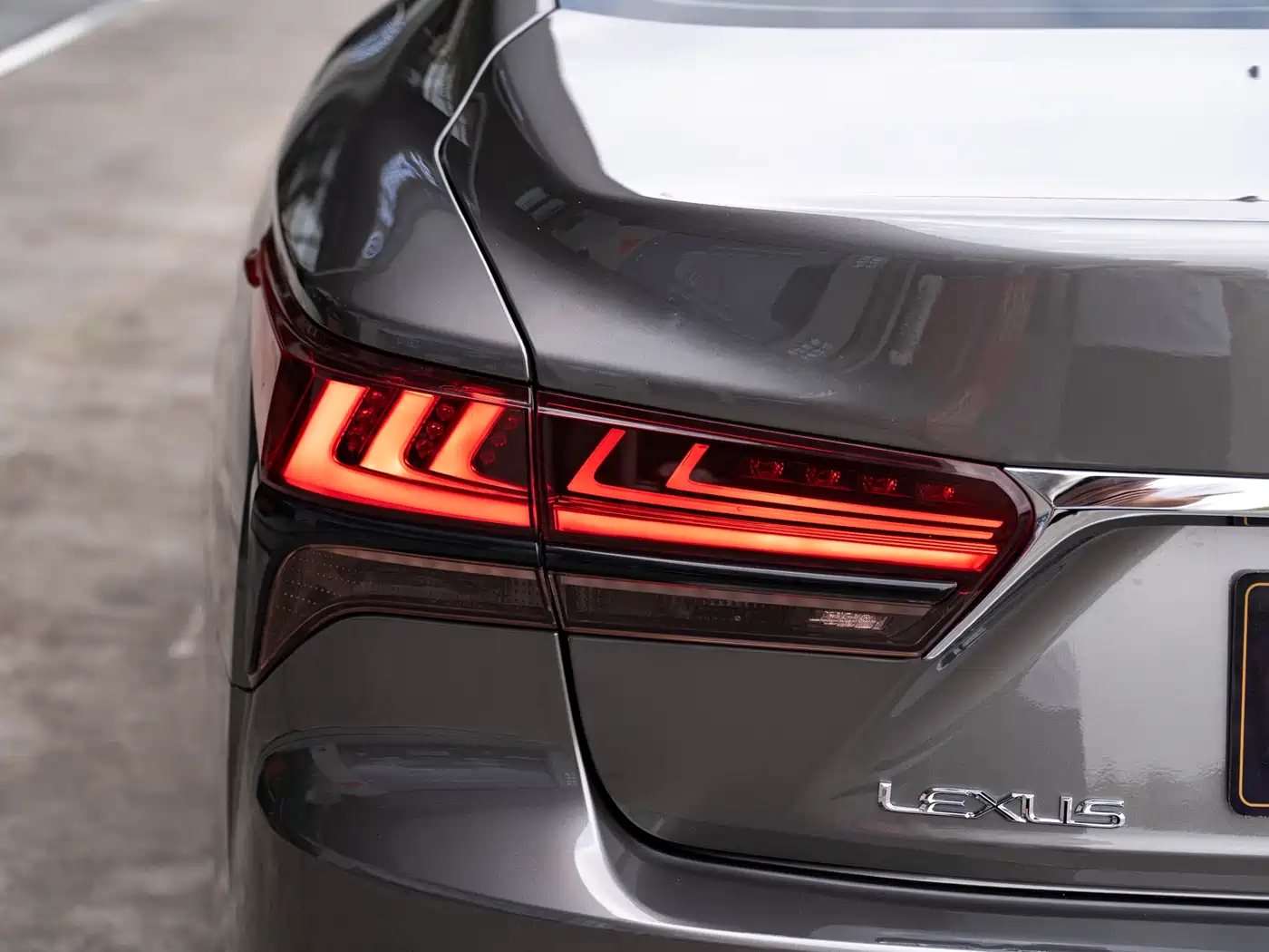 Lexus LS 2021 500h Executive Edition фото 7