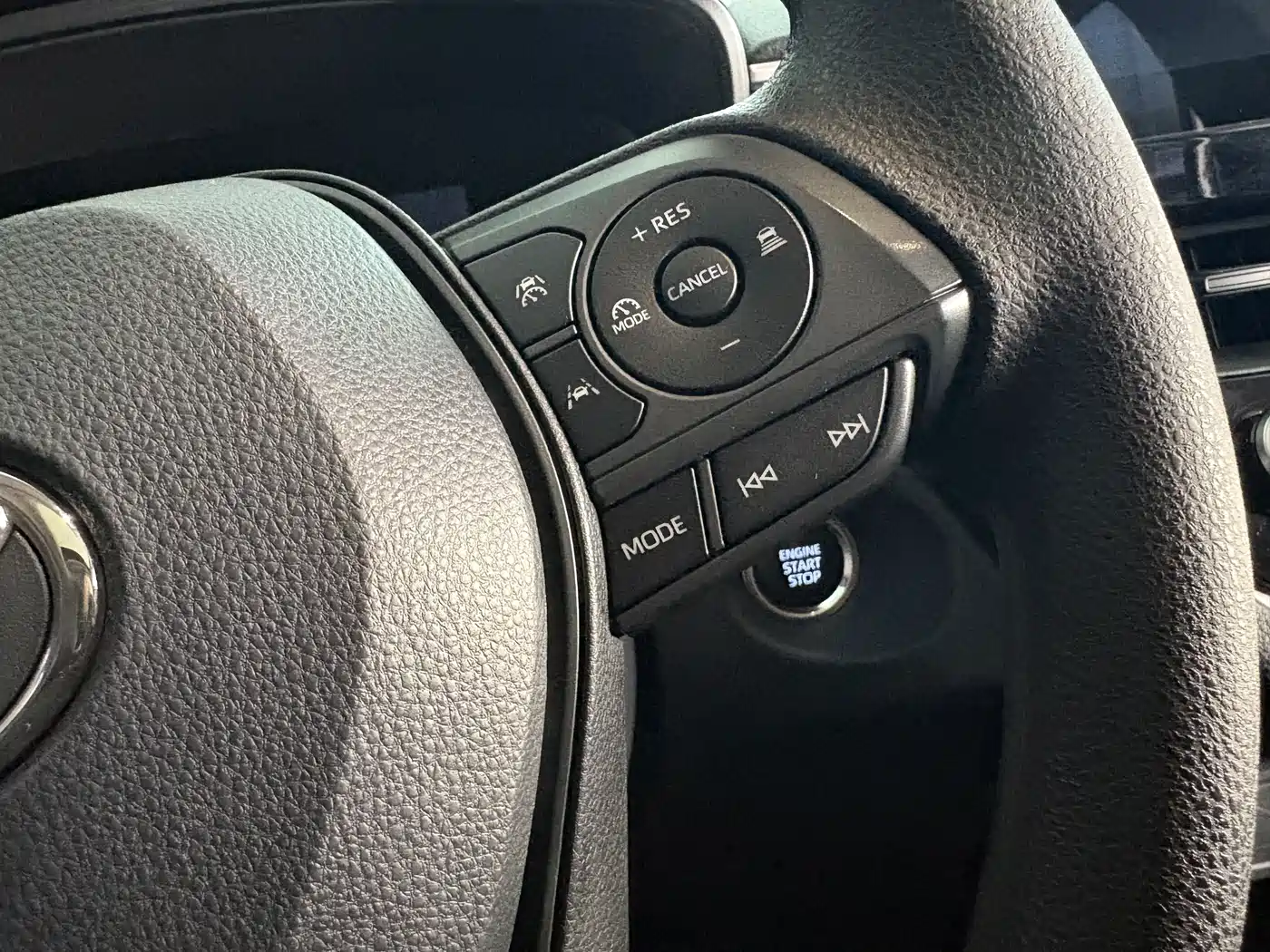Toyota Corolla Cross 2024 2.0L Elite Edition фото 14