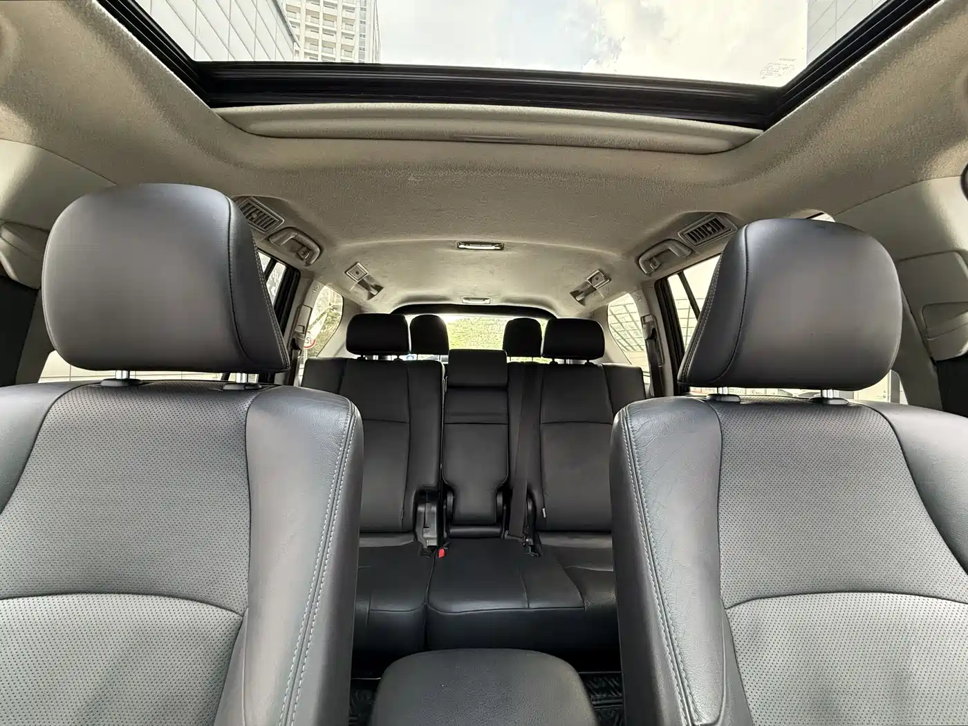 Toyota Prado 2019 3.5L Automatic TX-L Zunxiang Edition фото 12