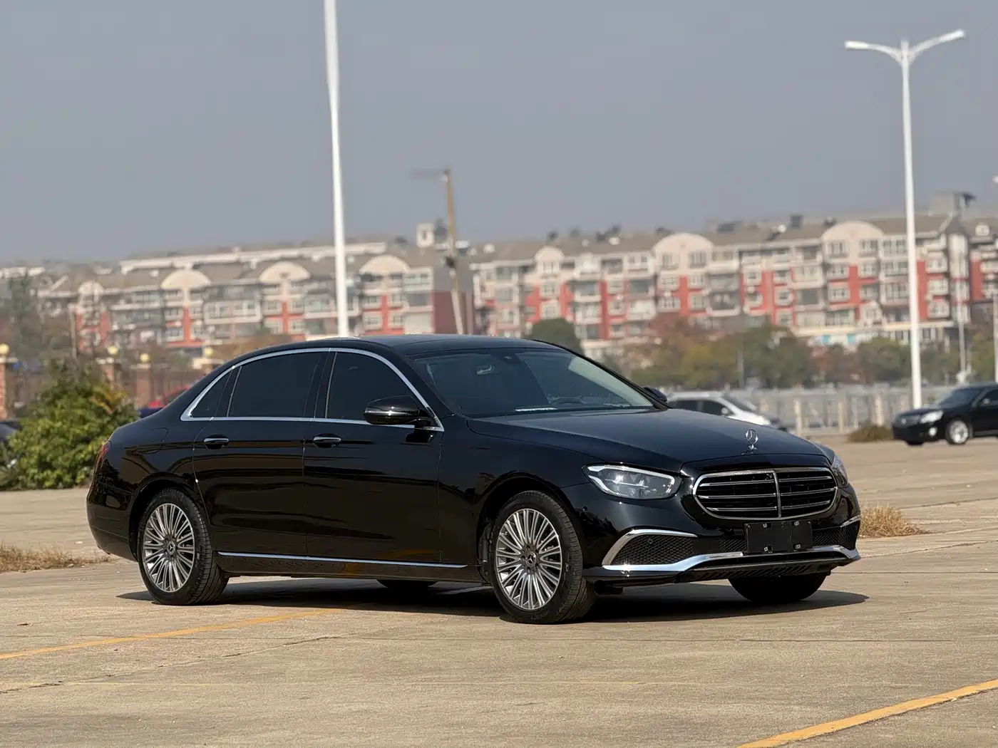 Mercedes-Benz E-Class 2023 E 300 L Luxury фото 5