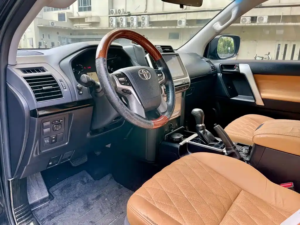 Toyota Prado (Import) 2019 2014 2.7L Automatic Standard Edition