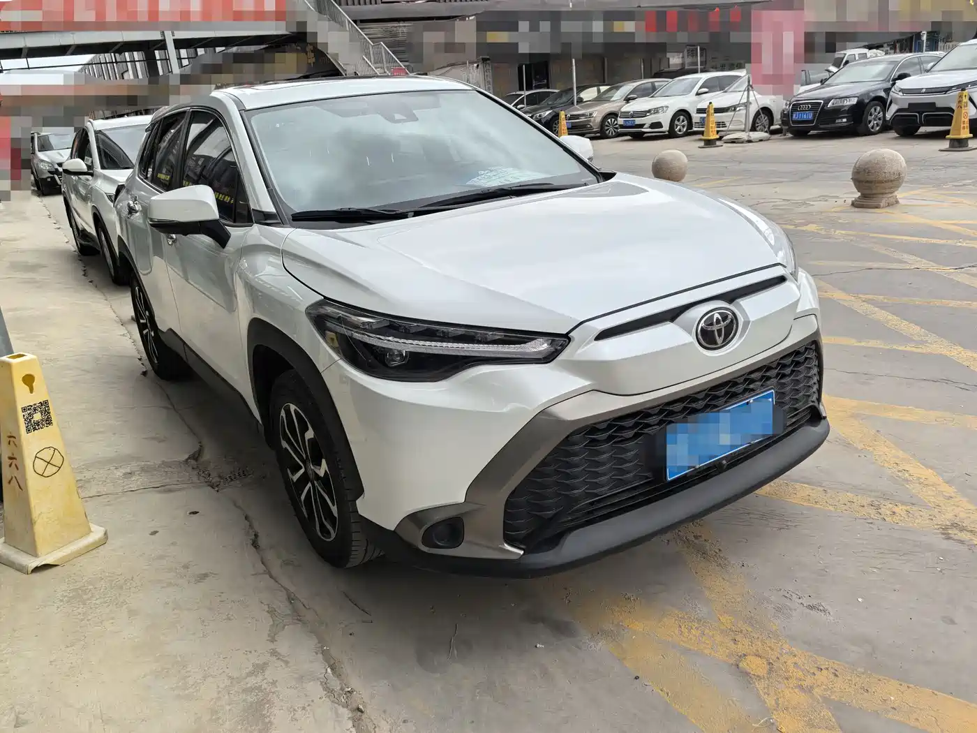 Toyota Frontlander 2022 2.0L CVT Luxury Edition фото 3