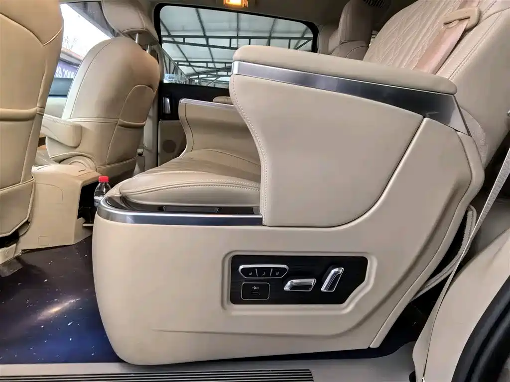 Buick GL8 2023 Land Business Class 652T Luxury фото 12