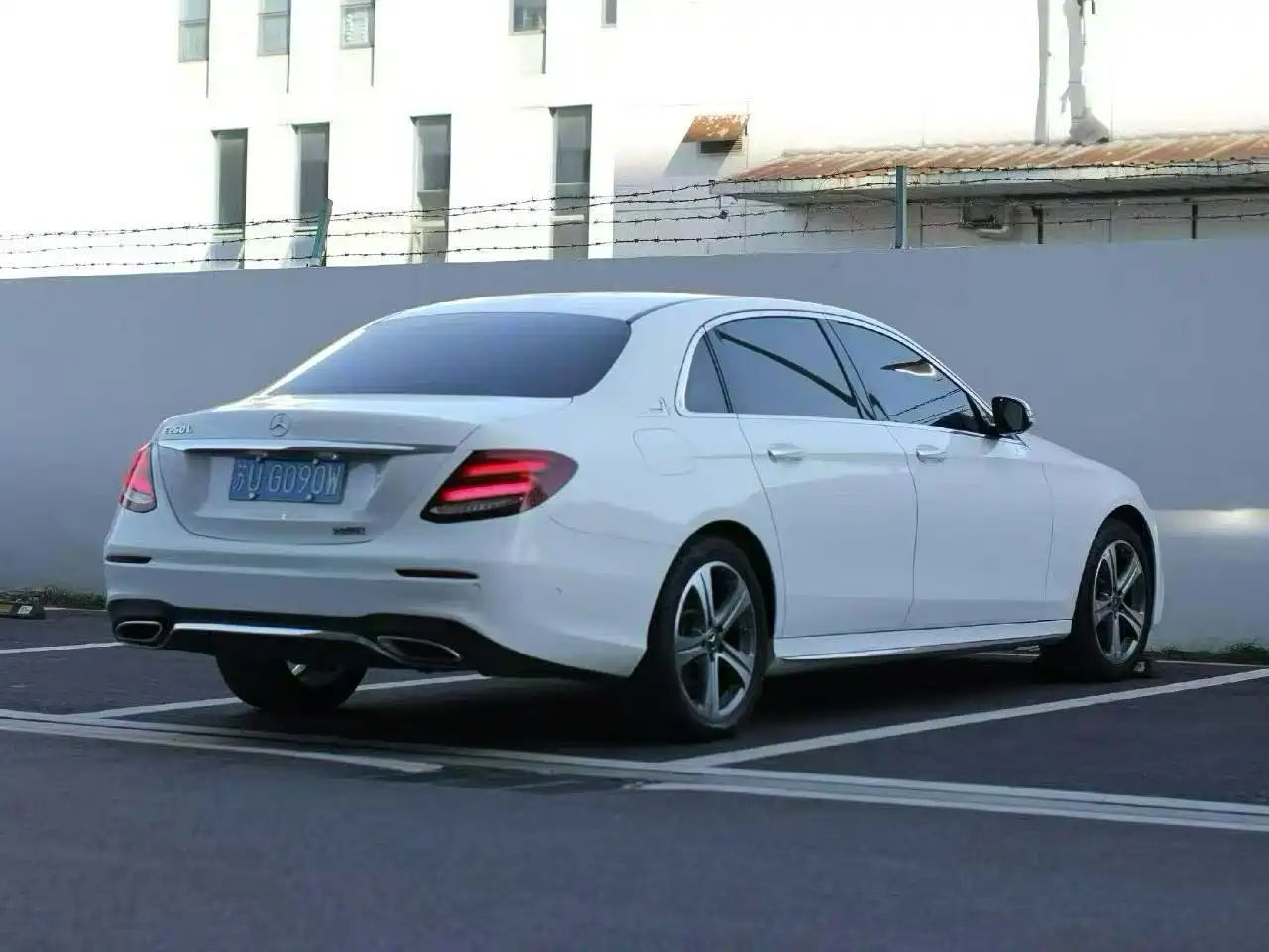 Mercedes-Benz E-Class 2019 E 260 L Sport фото 5