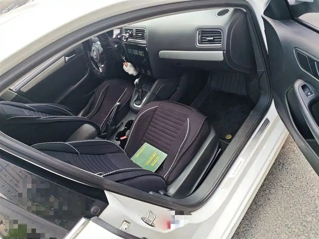 Volkswagen Sagitar 2014 Facelift 1.6L Automatic Leading Version фото 20