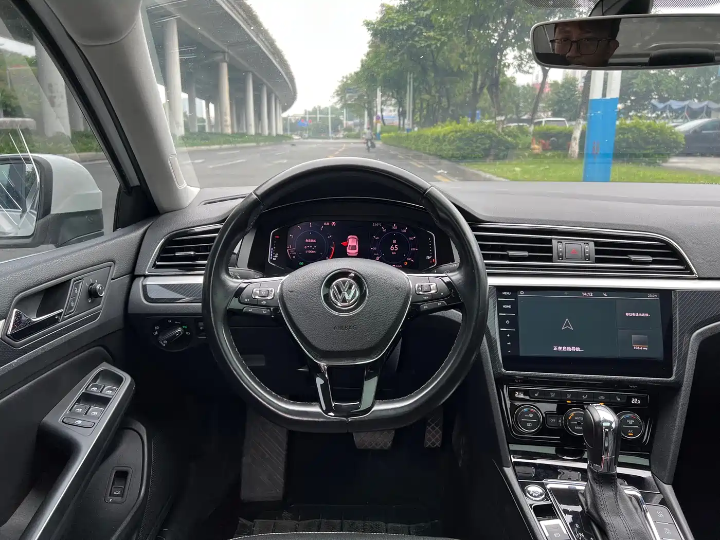 Volkswagen Lamando 2019 280TSI DSG Luxury Edition China V фото 5