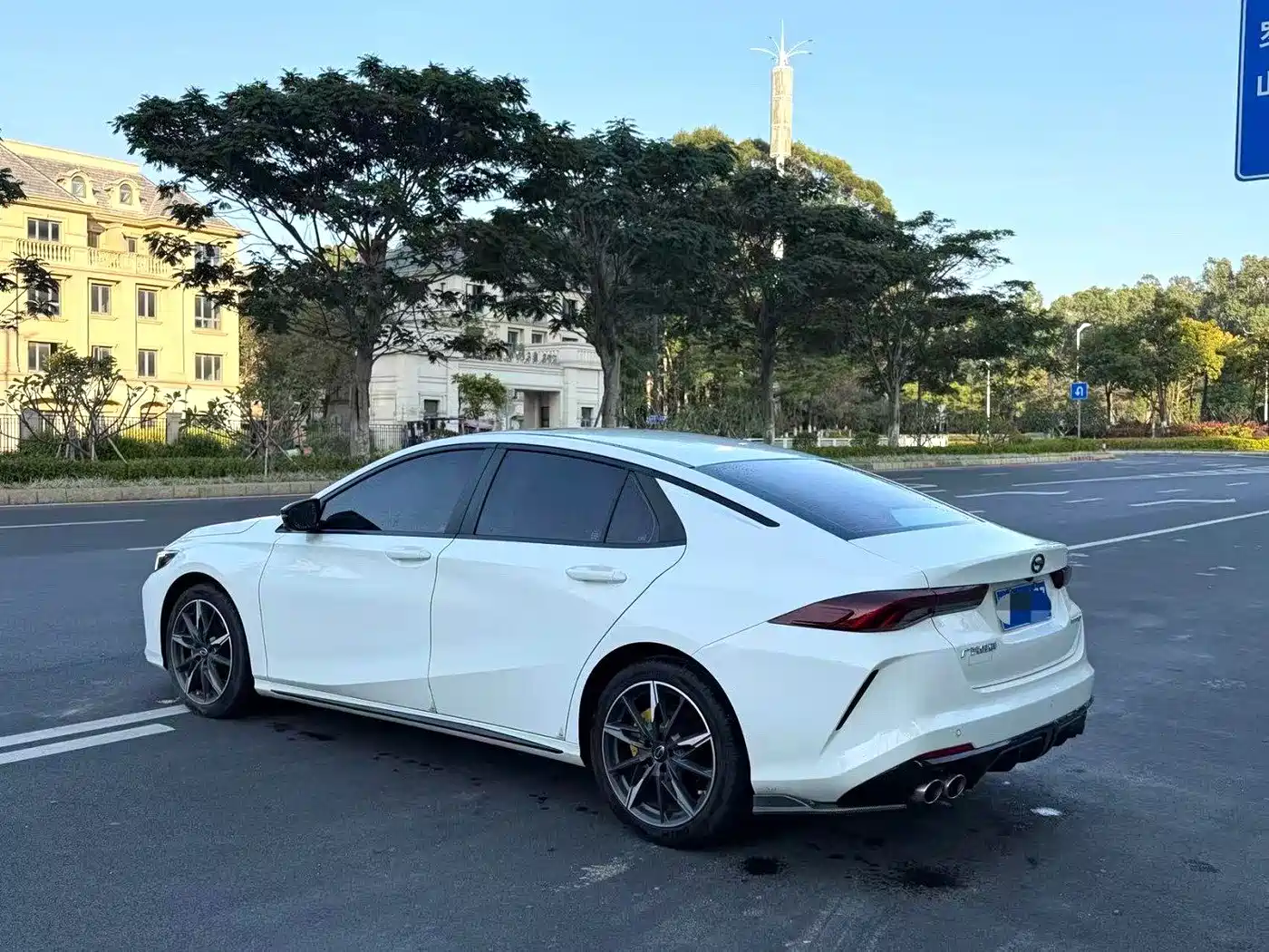 GAC Trumpchi Trumpchi Emkoo 2023 270T DCT J16 Edition фото 7