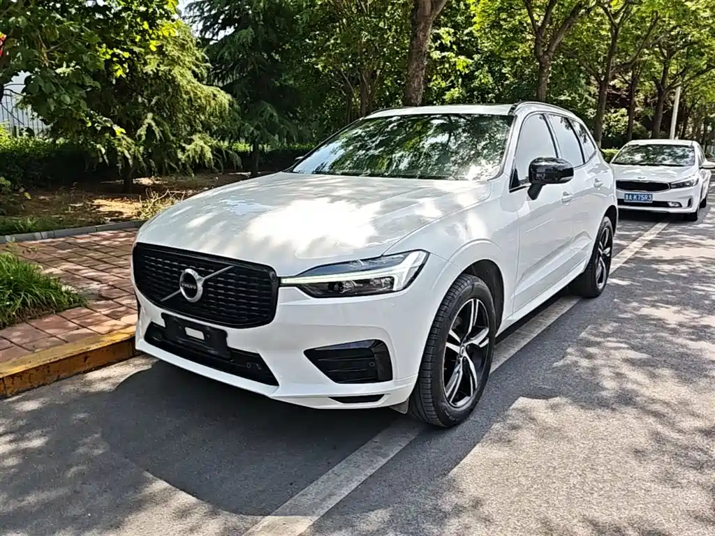 Volvo XC60 2021 T5 AWD R-Design