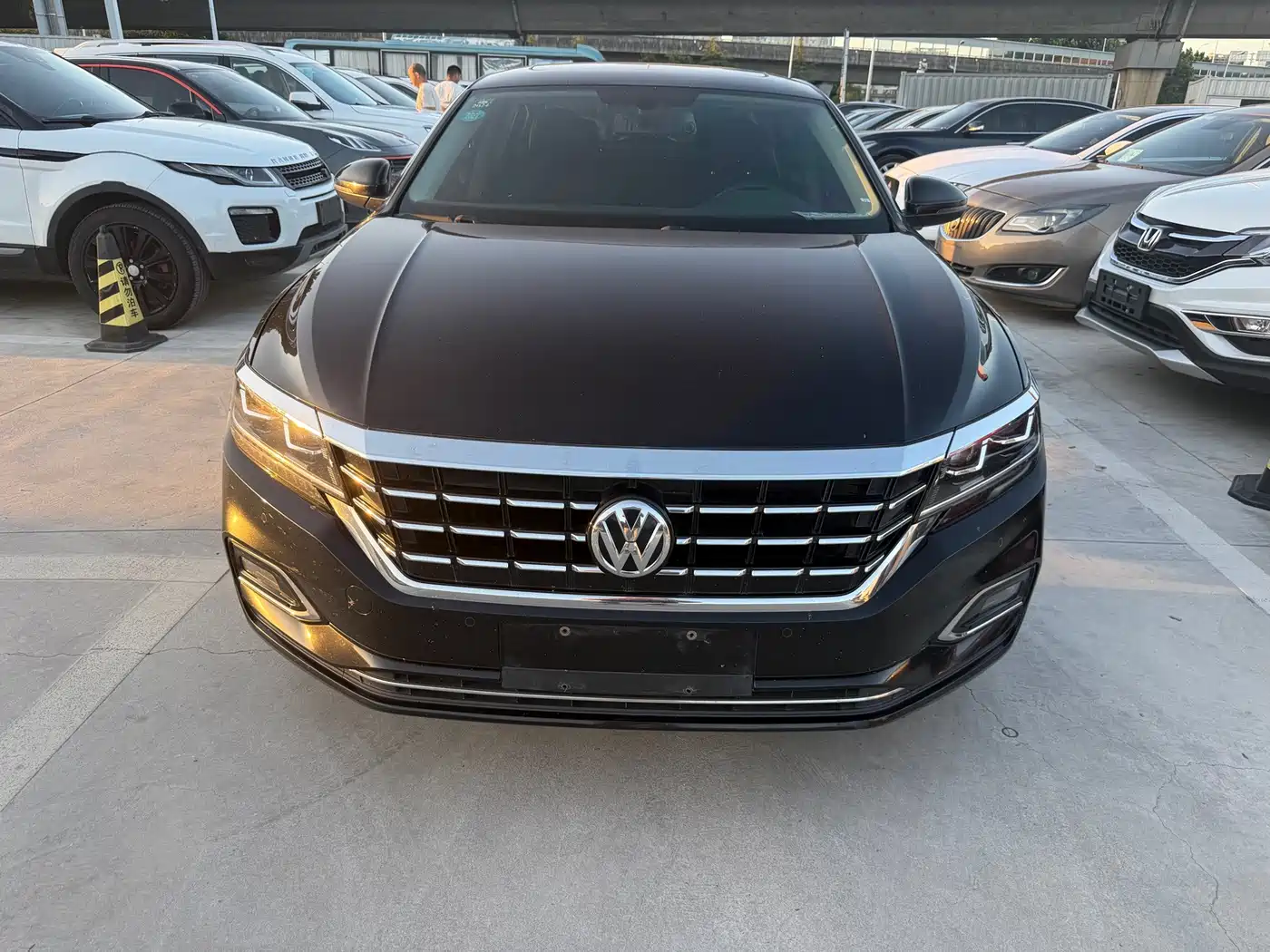 Фото 2 - Volkswagen Passat