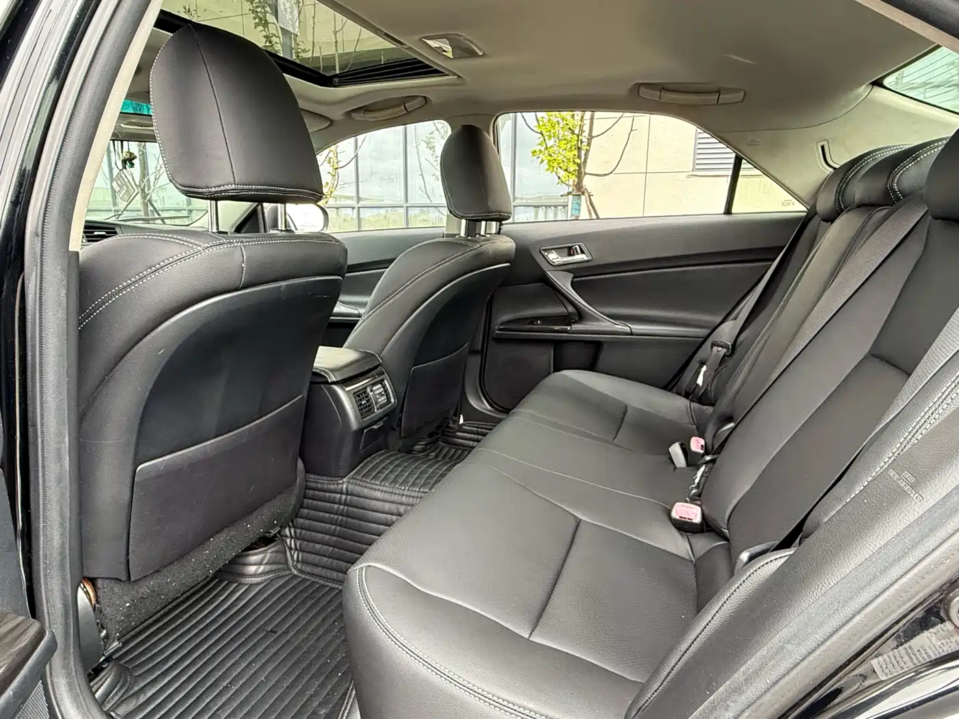 Toyota Reiz 2010 2.5V Elegance Elite Edition фото 5